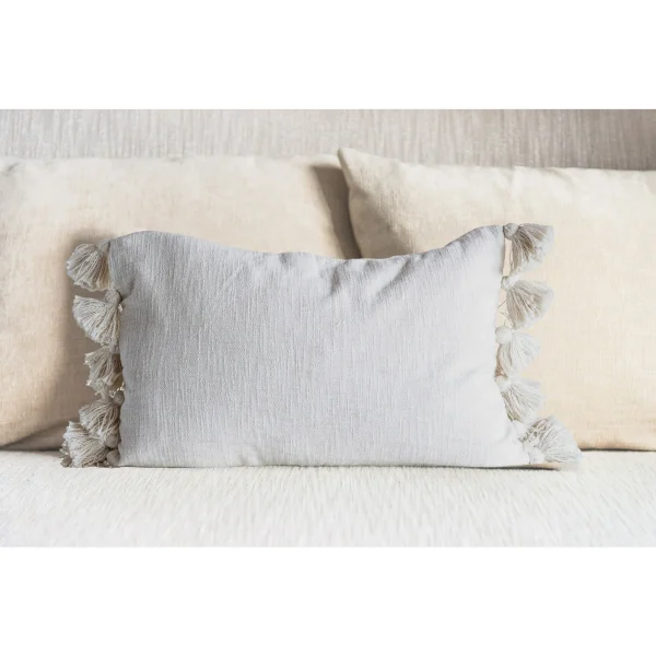 Creative Co-Op Woven Cotton Slub Lumbar Pillow with Tassels, Cream - Image 2